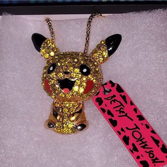 NWT and box Betsy Johnson rhinestone Pikachu necklace - Picture 2 of 9